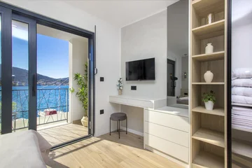 Beachfront Villa with Pool in Vinišće