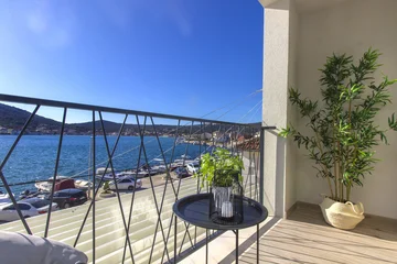 Beachfront Villa with Pool in Vinišće