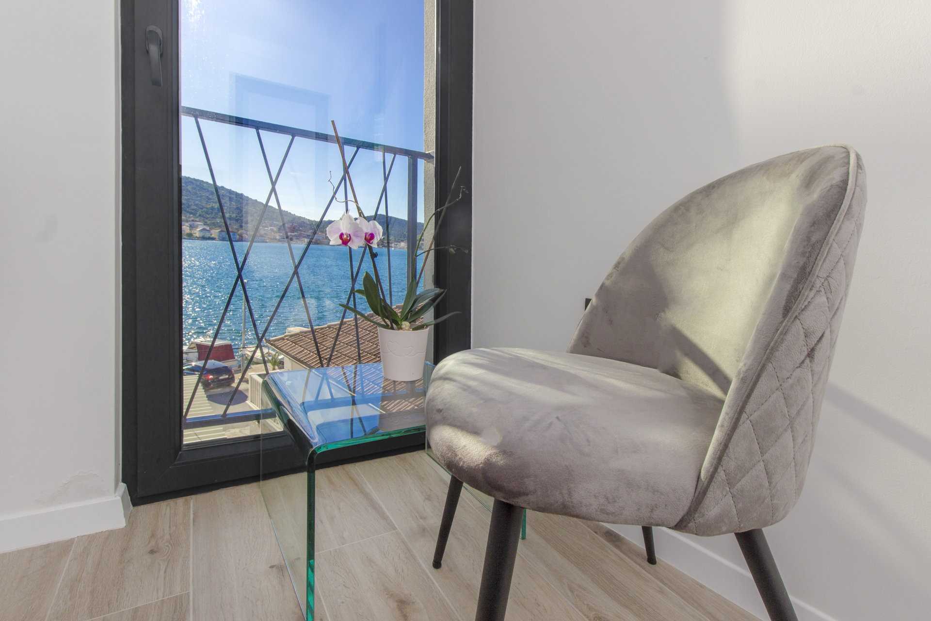 Villa Vela Aurea with Pool