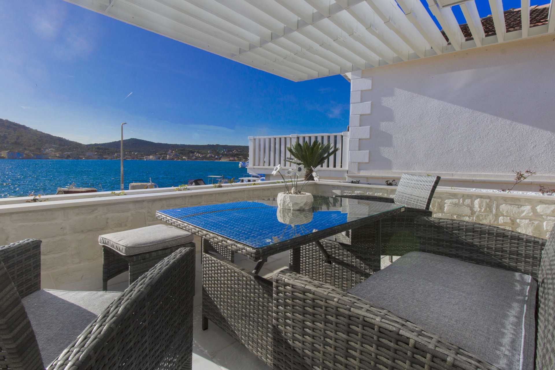 Villa Vela Aurea with Pool