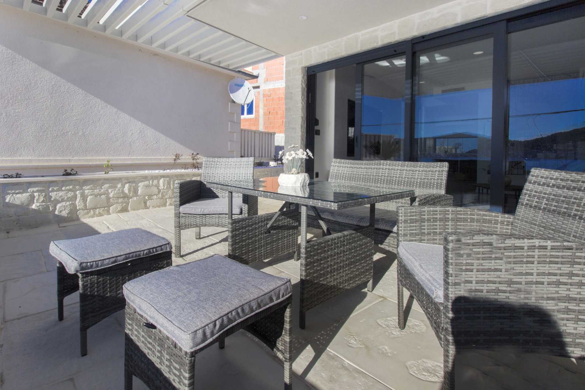 Villa Vela Aurea with Pool