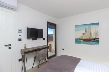 Beachfront Villa with Pool in Vinišće