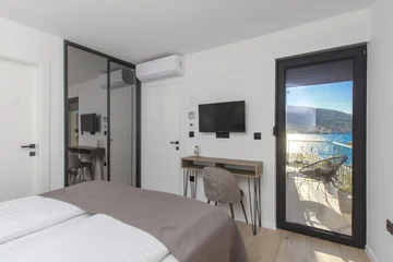 Beachfront Villa with Pool in Vinišće