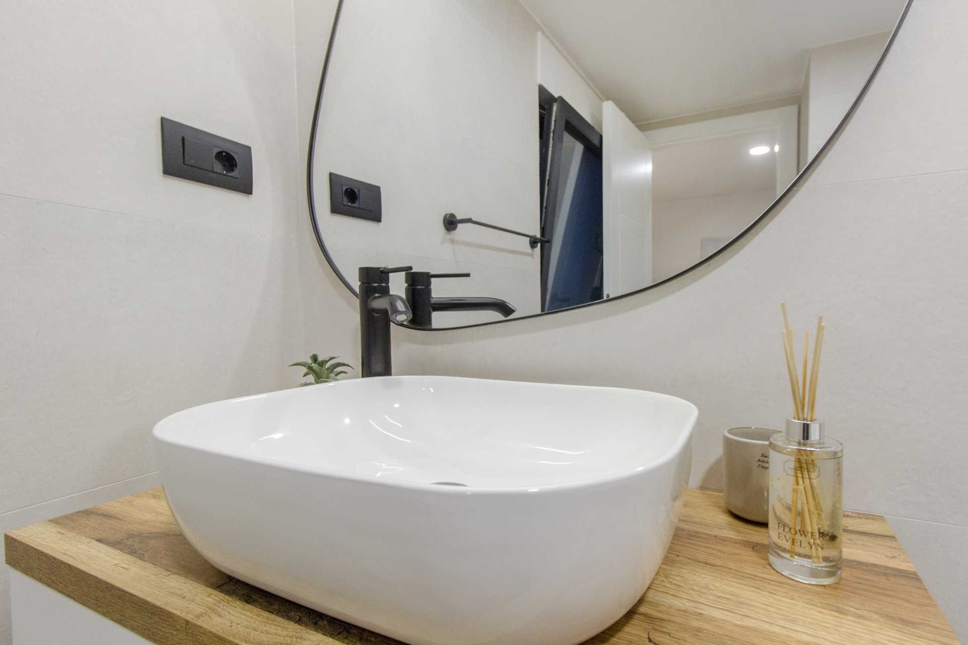 Villa Vela Aurea with Pool
