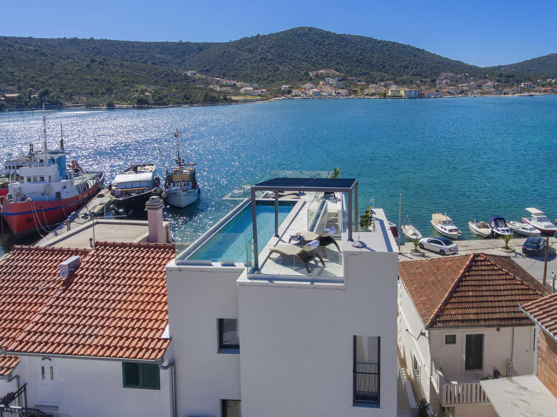 Villa Vela Aurea with Pool
