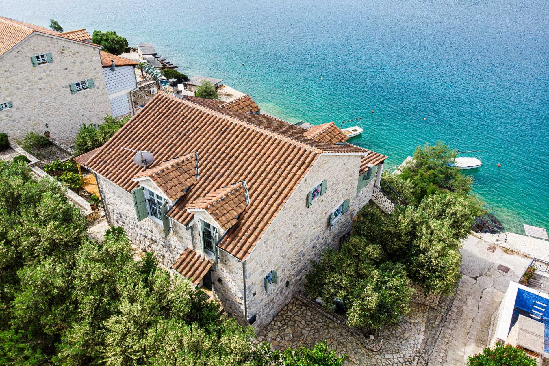 Beachfront Villa Sea Blossom with Pool