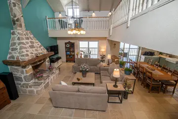 Modern Seaside Villa with Spacious Garden in Marina