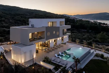 Modern 5-Bedroom Villa with Pool near Trogir