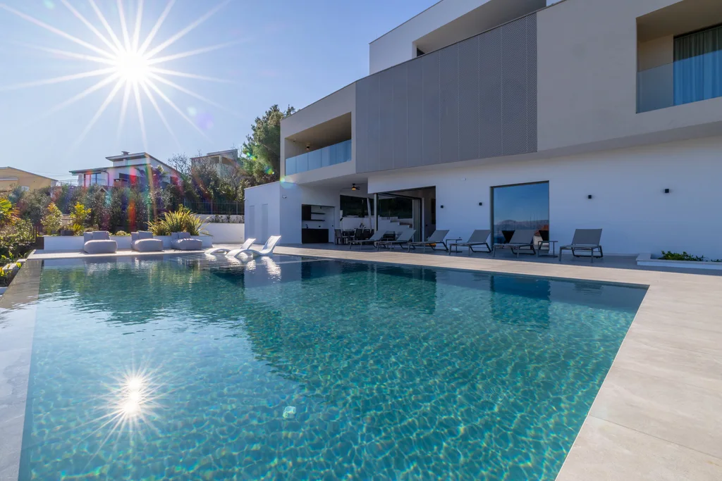 Modern 5-Bedroom Villa with Pool near Trogir