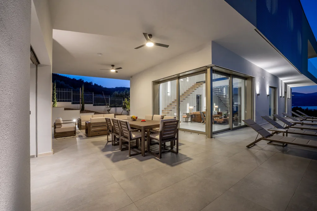 Modern 5-Bedroom Villa with Pool near Trogir