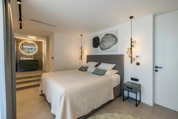 Modern 5-Bedroom Villa with Pool near Trogir