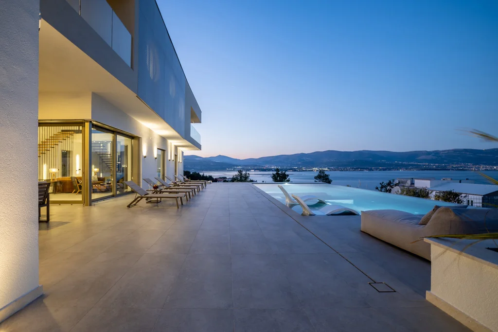 Modern 5-Bedroom Villa with Pool near Trogir