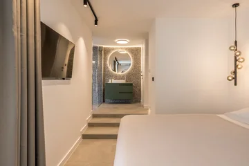 Modern 5-Bedroom Villa with Pool near Trogir