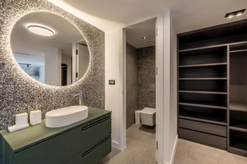 Modern 5-Bedroom Villa with Pool near Trogir