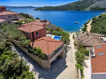 Seaside Villa Retreat with Pool in Vinišće