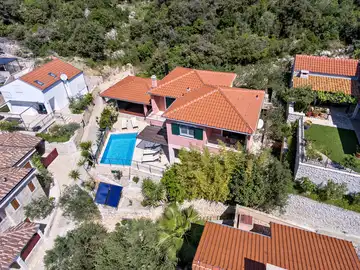 Seaside Villa Retreat with Pool in Vinišće