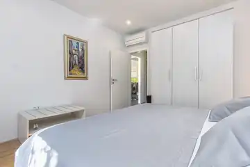 Seaside Villa Retreat with Pool in Vinišće