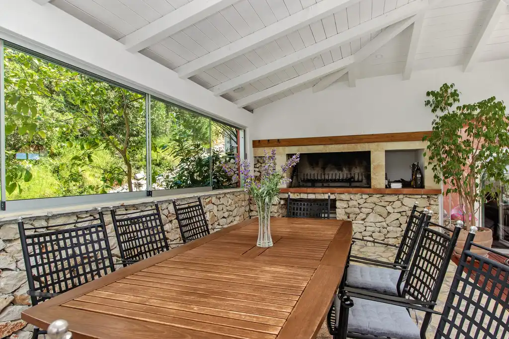 Seaside Villa Retreat with Pool in Vinišće