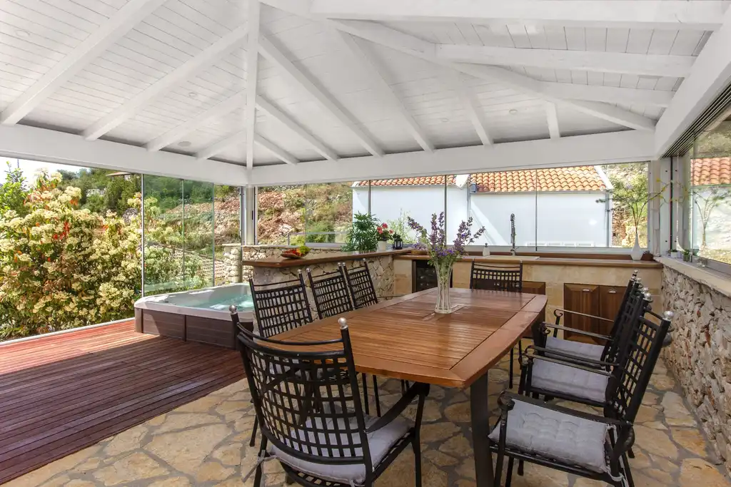 Seaside Villa Retreat with Pool in Vinišće