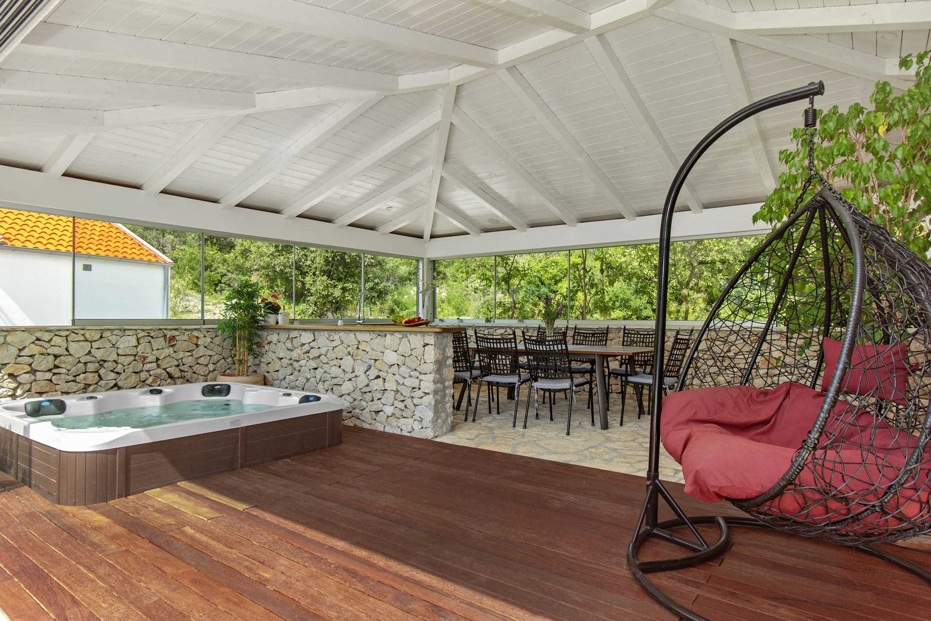 Villa Red Sunset with Pool