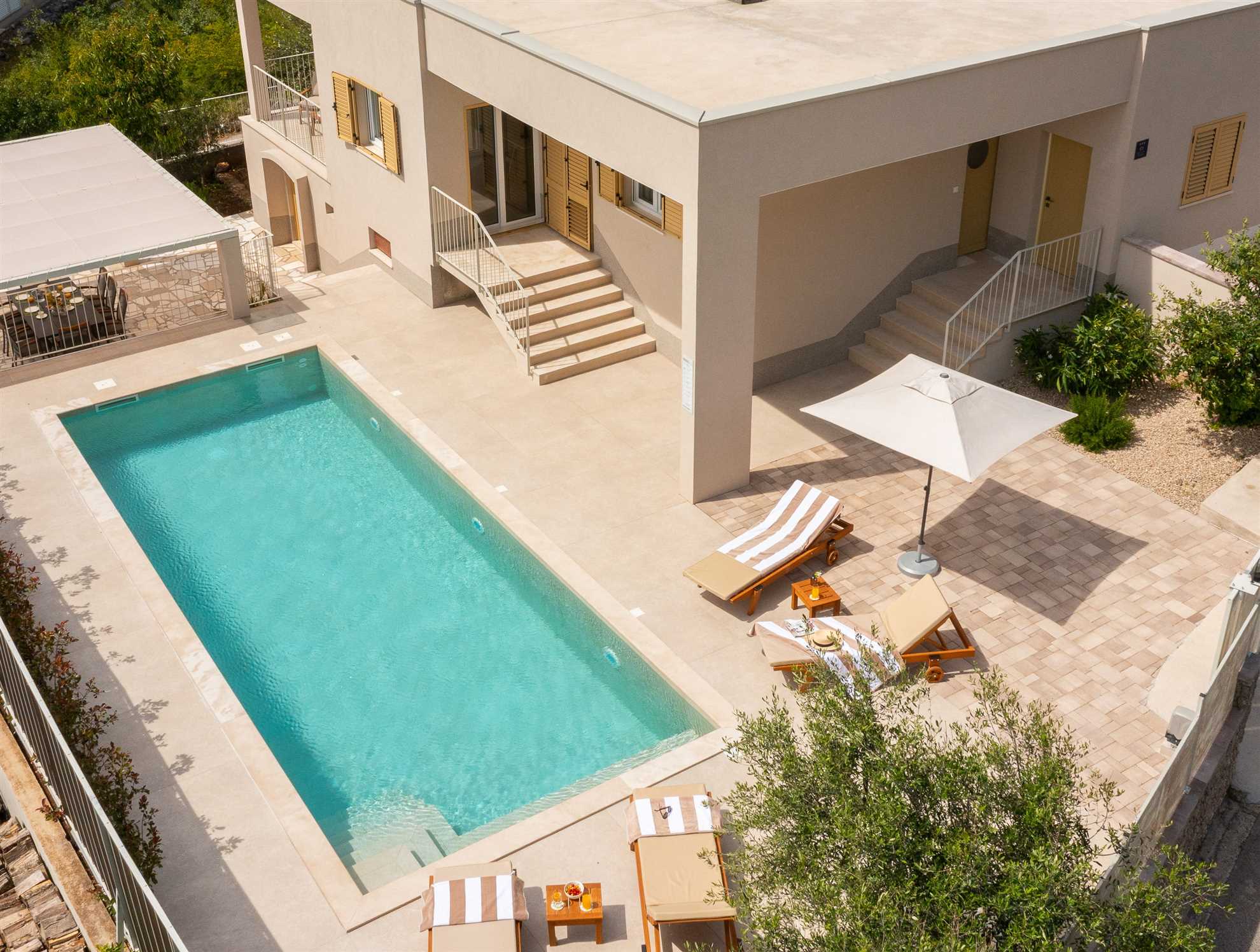 Villa Lumière with Pool