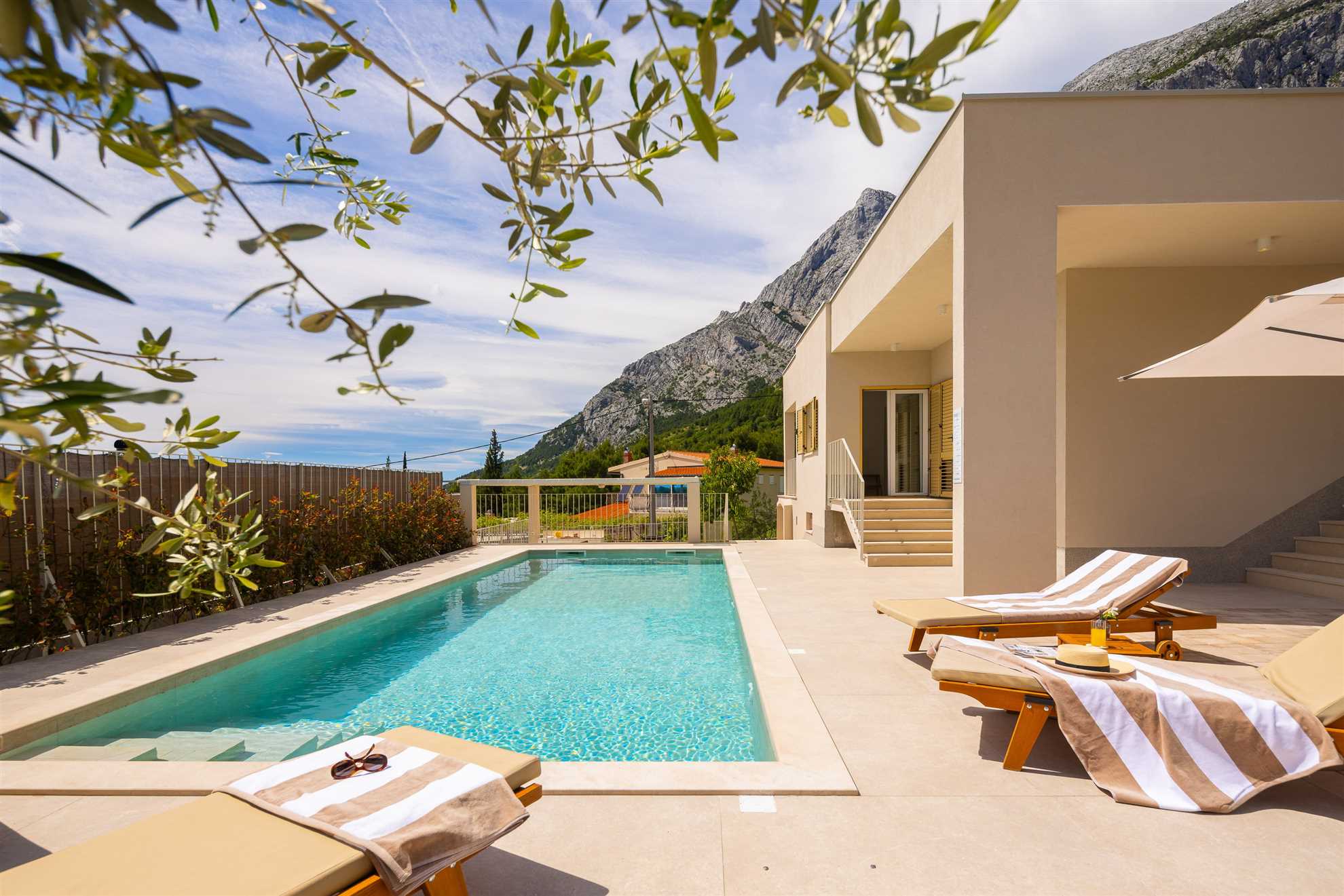 Villa Lumière with Pool