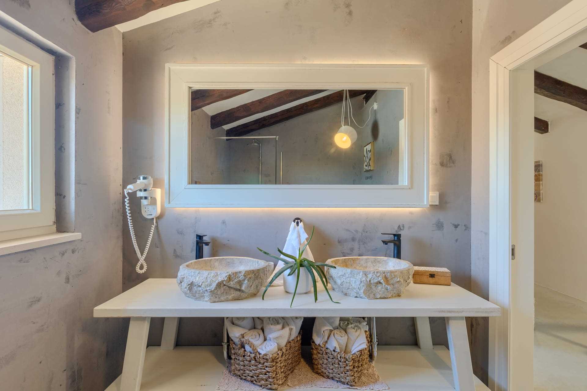 Villa Arborea with Pool