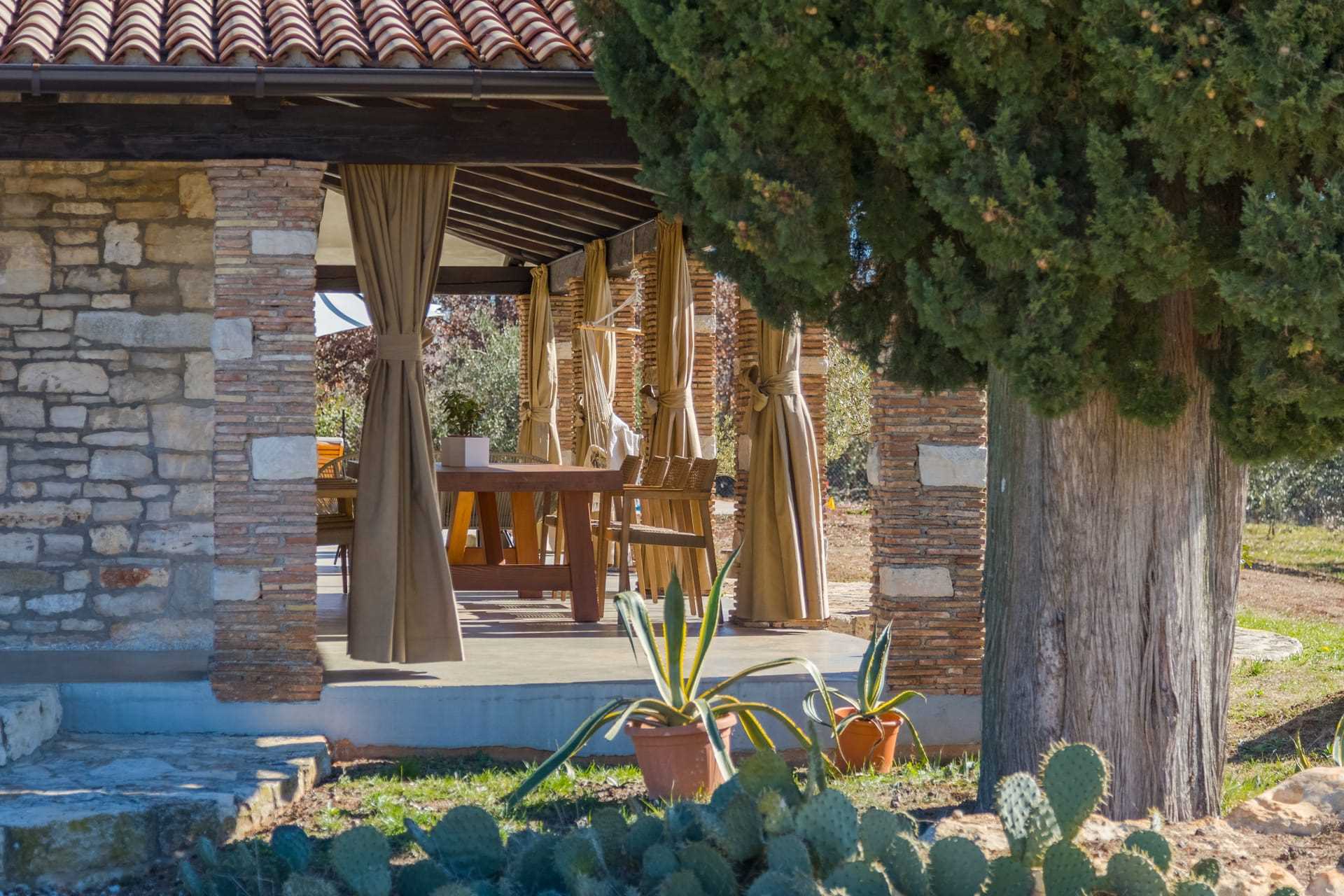 Villa Arborea with Pool