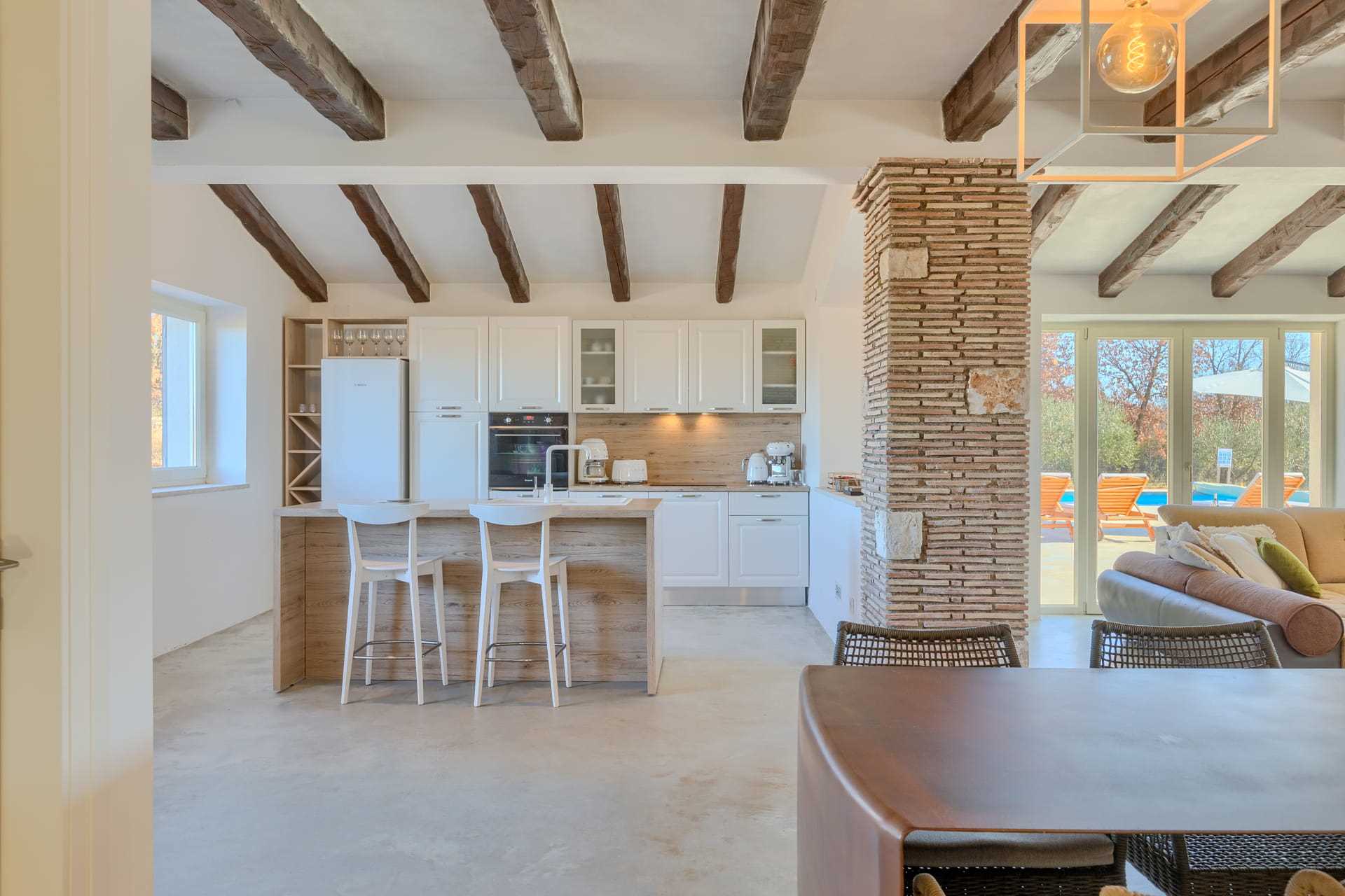 Villa Arborea with Pool