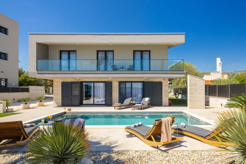 Seafront Villa with Pool in Kaštel Štafilić