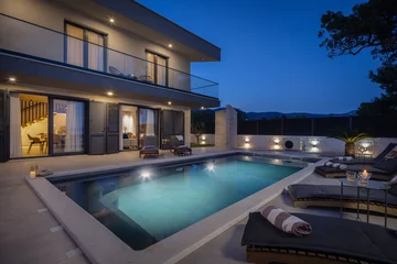 Seafront Villa with Pool in Kaštel Štafilić