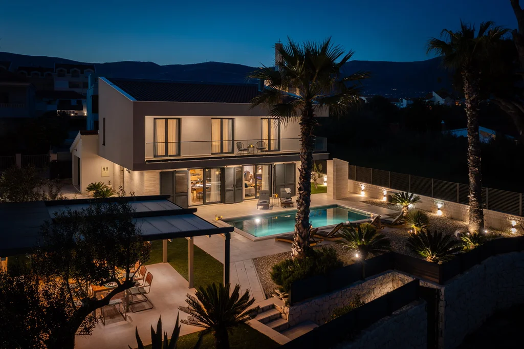 Seafront Villa with Pool in Kaštel Štafilić