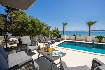 Modern Seaside Villa with Pool in Kaštel Štafilić