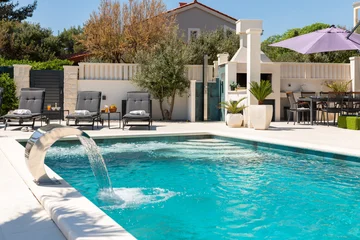 Modern Seaside Villa with Pool in Kaštel Štafilić