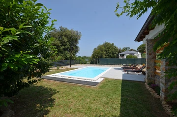 Holiday House with Pool in Rovinj (4–5 Guests)