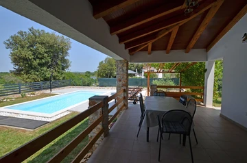 Holiday House with Pool in Rovinj (4–5 Guests)