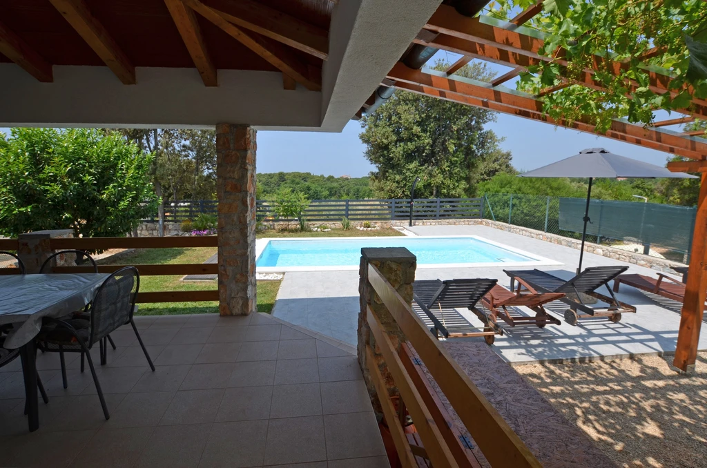 Holiday House with Pool in Rovinj (4–5 Guests)