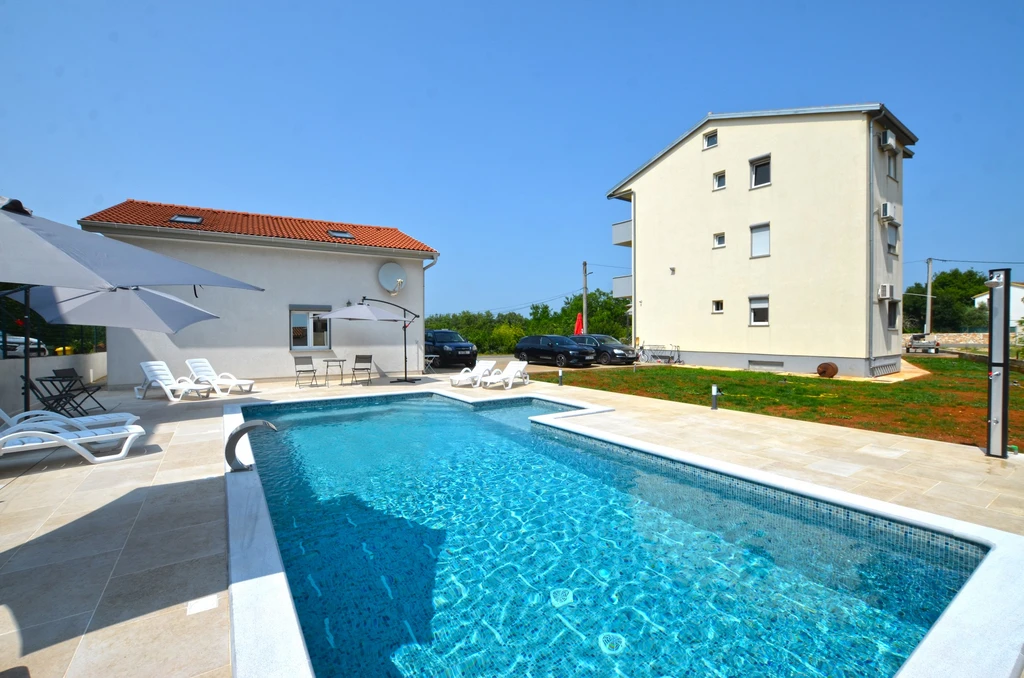 Rovinj Two-Bedroom Apartment with Shared Pool