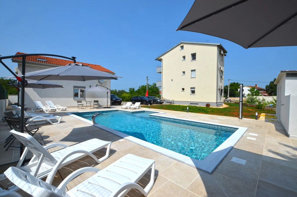 Rovinj 2-Bedroom Apartment with Balcony (Up to 6)
