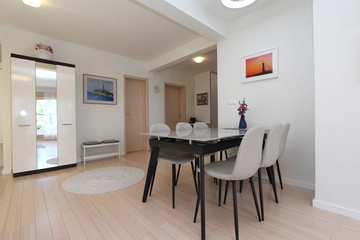 Two-Bedroom Apartment in Rovinj for Up to 6 Guests
