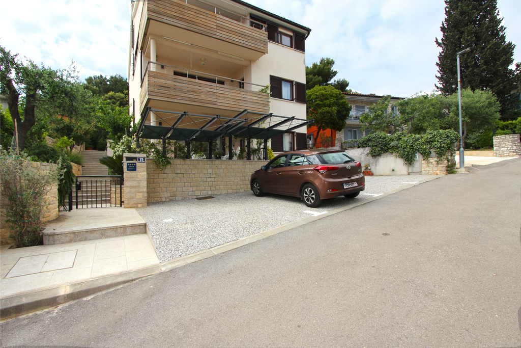 Two-Bedroom Apartment in Rovinj for Up to 6 Guests