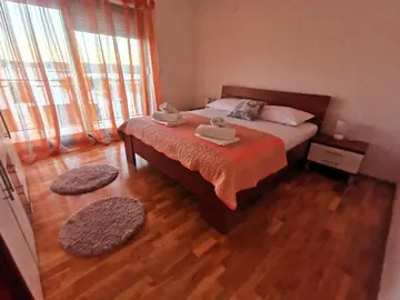 Two-Bedroom Apartment for 5 in Sveti Filip i Jakov