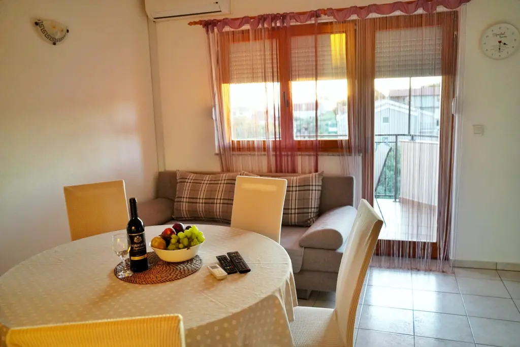 Two-Bedroom Apartment for 5 in Sveti Filip i Jakov
