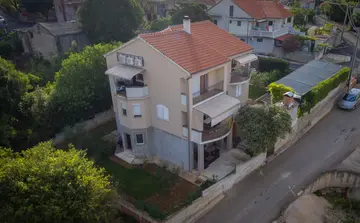 Two-Bedroom Apartment for 5 in Sveti Filip i Jakov