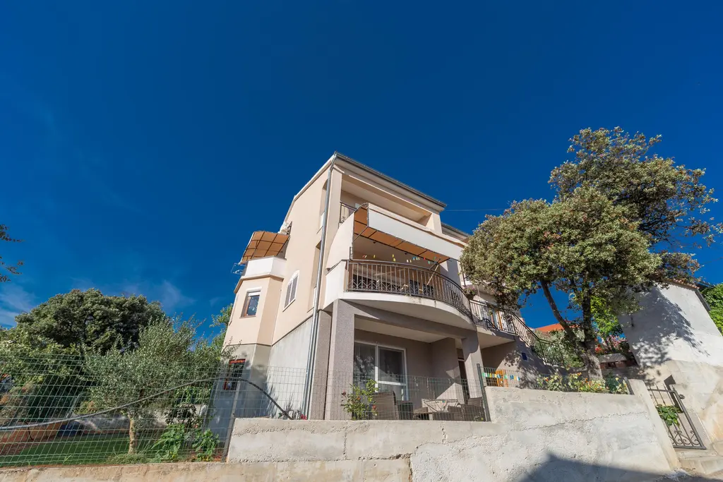 Two-Bedroom Apartment for 5 in Sveti Filip i Jakov