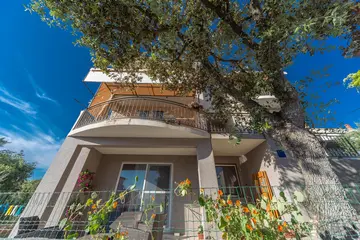 Two-Bedroom Apartment for 5 in Sveti Filip i Jakov