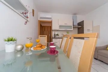 Sea View Apartment in Sveti Filip i Jakov