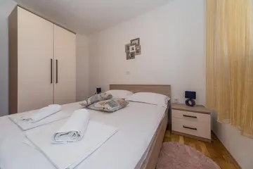 Sea View Apartment in Sveti Filip i Jakov