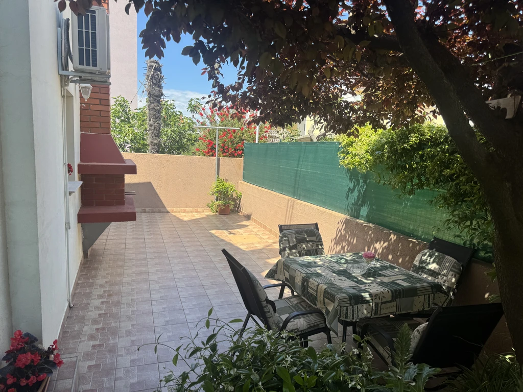 One-Bedroom Apartment in Rovinj with Private Parking
