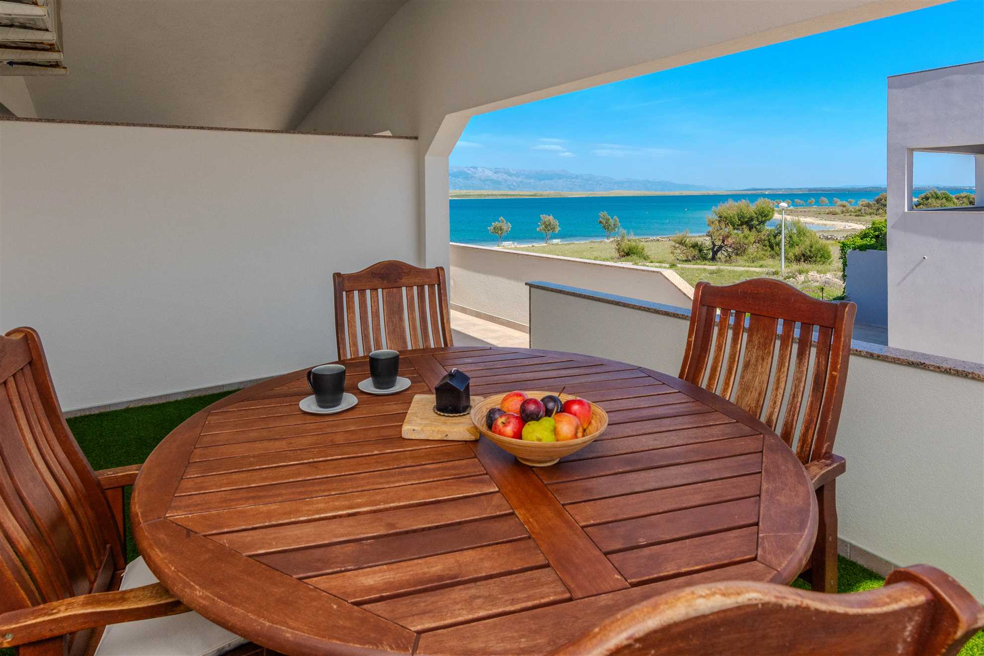 Apartment with sea view | just 70 meters from the beach | ideally 4-5 persons